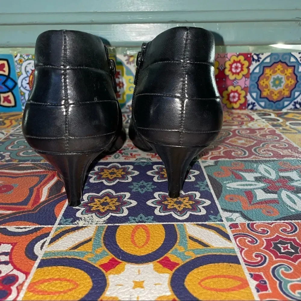 🖤 United Nude Black Leather Zip Ankle Booties – Size 37 (US 6.5-7)